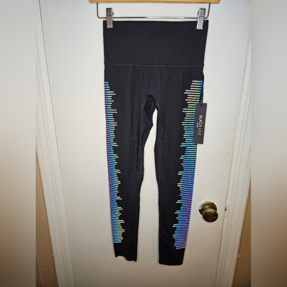 NOLI Black Tie XS Jagger High Rise Reflective Leggings. Black And Iridrescent